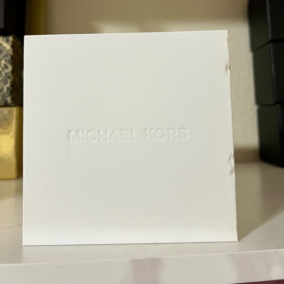 NWT Michael Kors Access Bradshaw Smartwatch - Picture 12 of 14